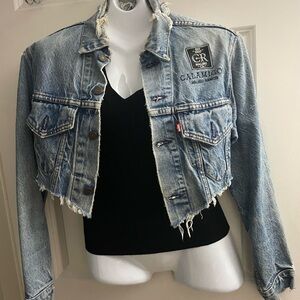 Levi’s Calamigos cropped Ranch trucker style Blue Denim Jacket with Patches